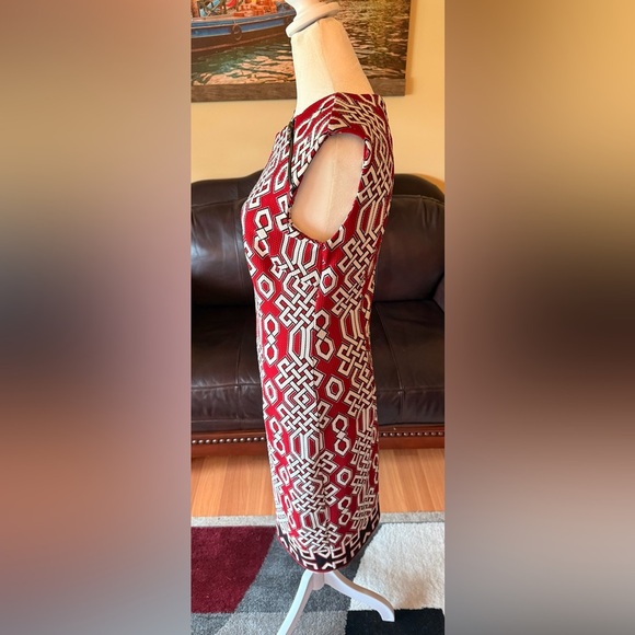 Karin Steven’s Women’s Dress Size 6 Red And White Geometric Pattern Sleeveless - Picture 4 of 16